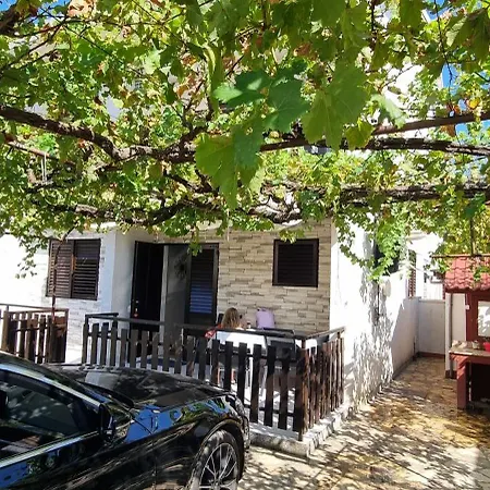 Holiday home Kuca Za Odmor Sabunike Privlaka (Zadar)